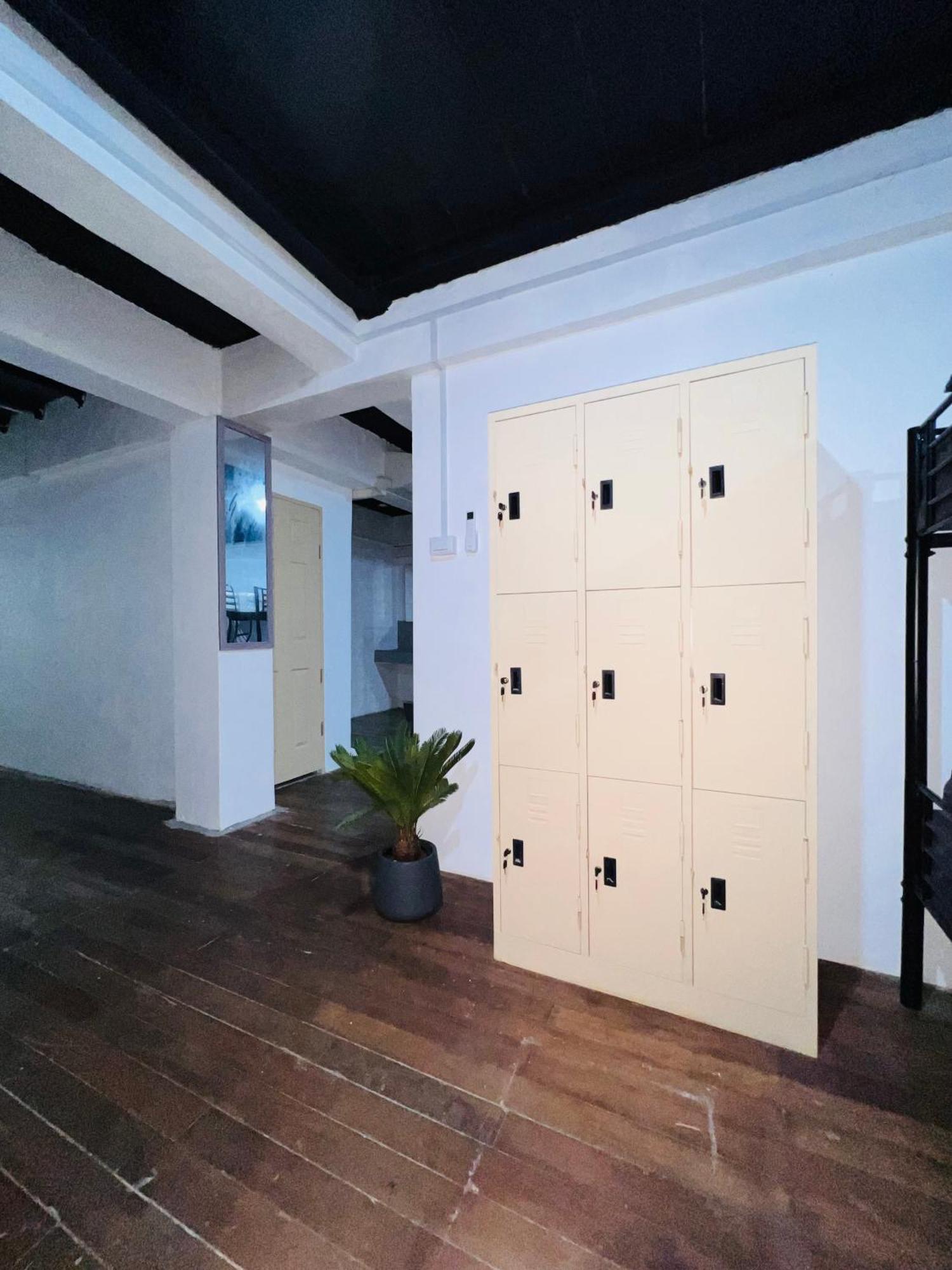 Patong Adventure Hostel 외부 사진