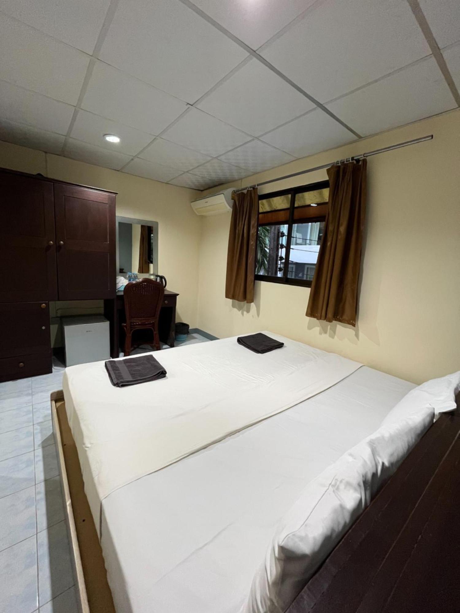 Patong Adventure Hostel 외부 사진