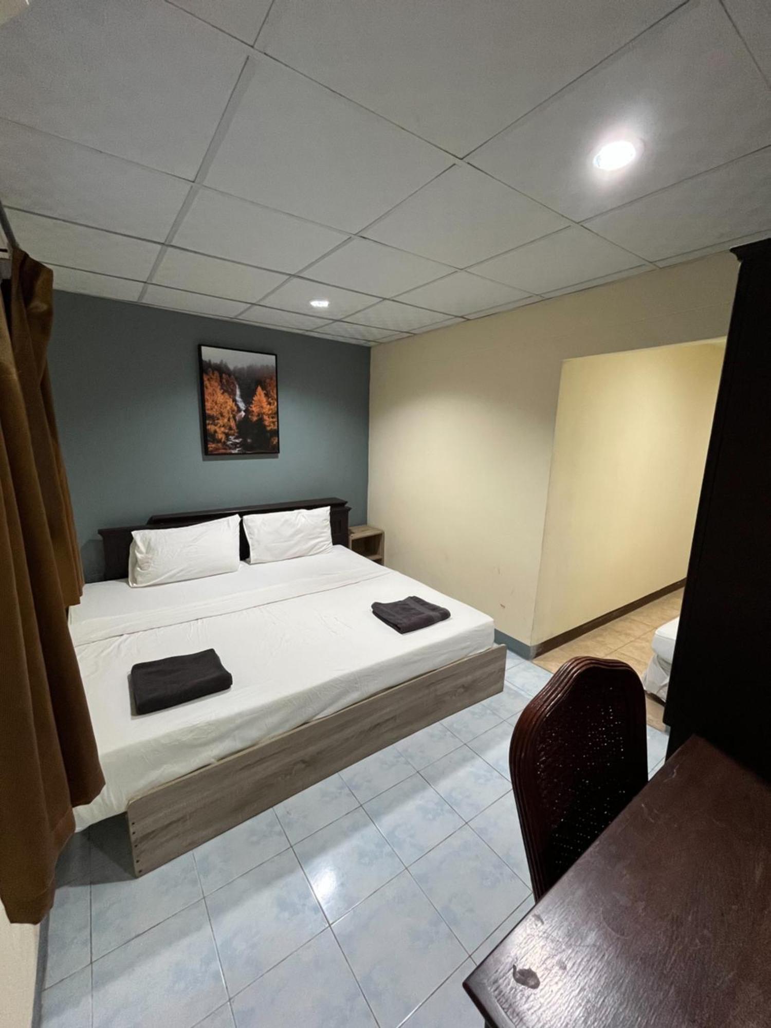 Patong Adventure Hostel 외부 사진
